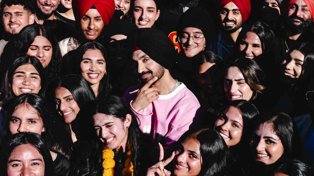 Jeona Morh Lyrics - Diljit Dosanjh